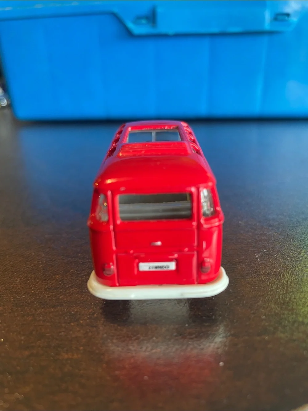 1998 Matchbox VW Transporter Bus Red 21 Window NWOP